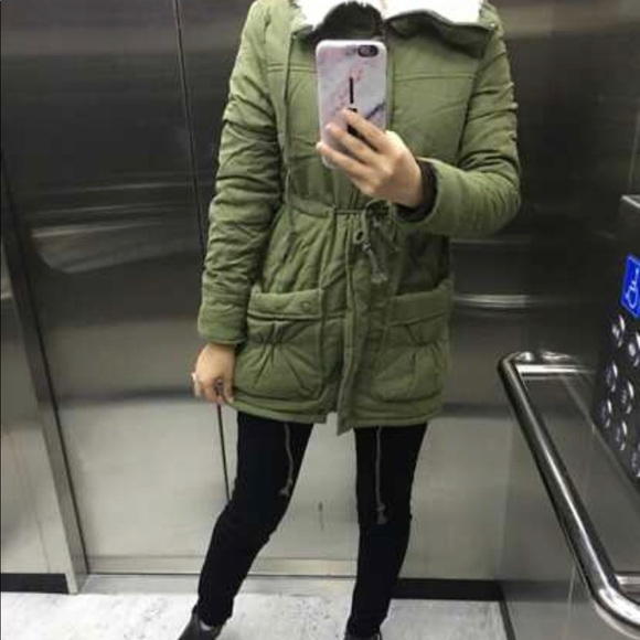 Army Green fur-lined Wide Collar Jacket - Picture 5 of 10